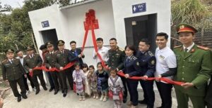 Thắp sáng tương lai mầm non biên giới (3)